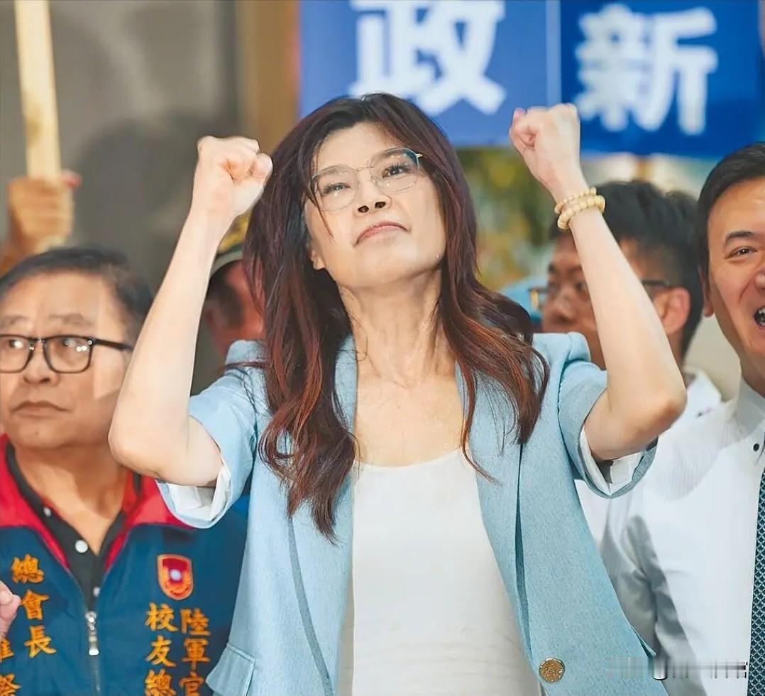 麒麟生牛象生猪，一代更比一代输。
看完国党选老大，就感觉国党都不如引进几个印度人