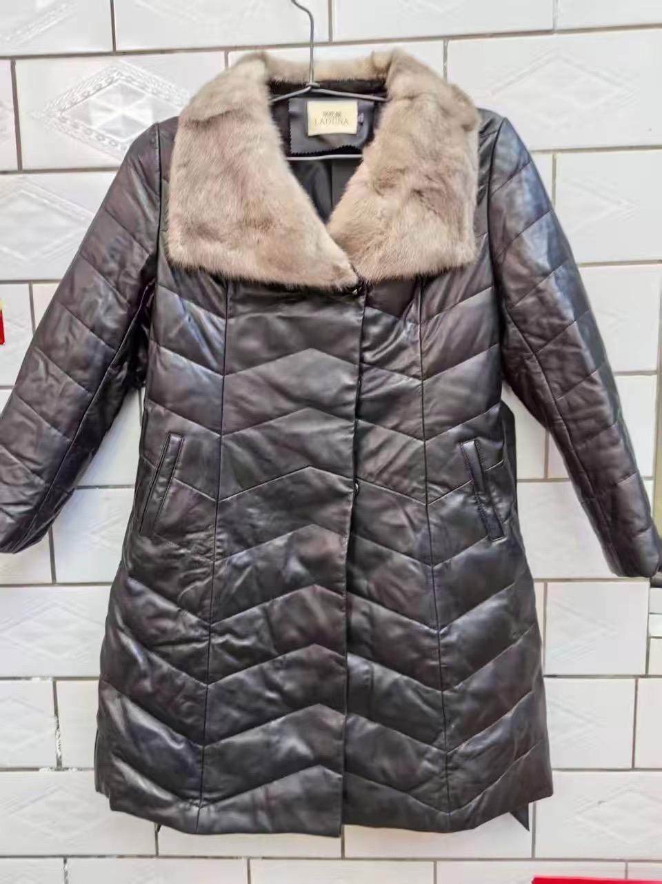 谁之前也买过同款衣服仍舍不得穿丑的一匹？