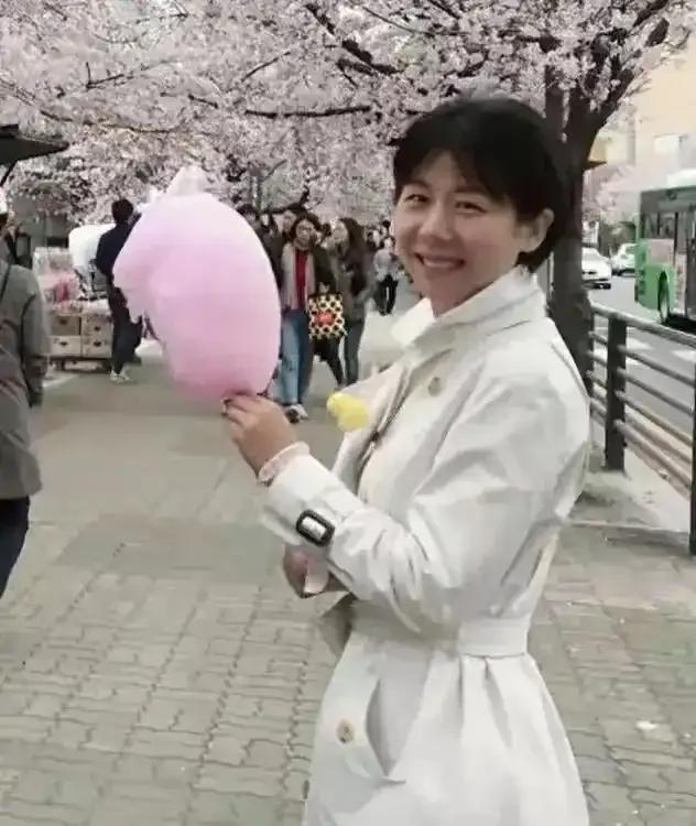 高考687分考上北大，却被父亲篡改志愿！断亲24年后的戴柳现状如何？


有人生