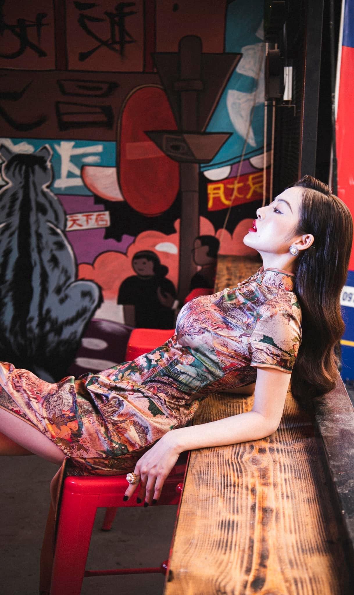 你说爱要像云 要自在漂浮才美丽 美丽便会如影随形，成为生命中最璀璨的光芒。