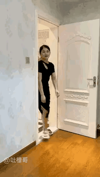 这么年纪轻轻的，为什么就分居了呢？