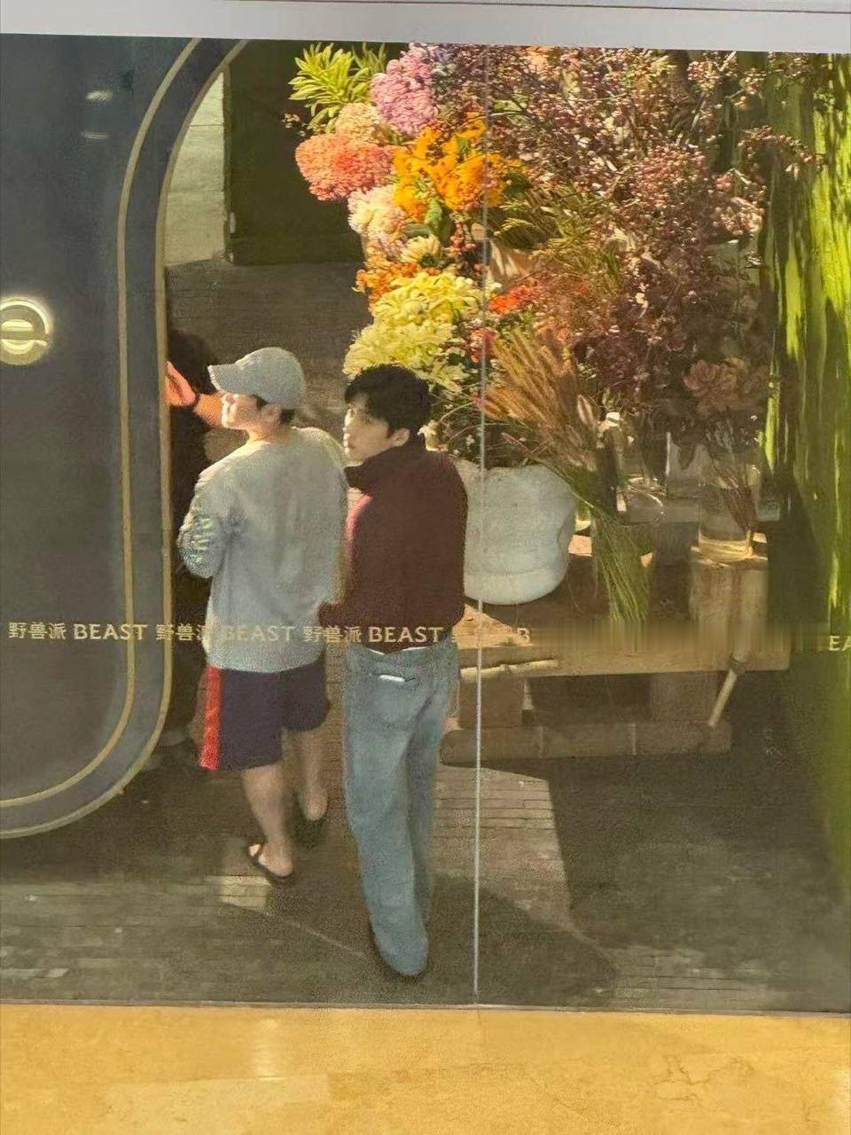 叔叔这套的图还没发出来 ​​​