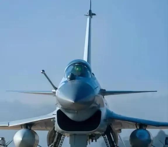 最近听巴铁那边说，歼-10CE真在空战里干掉了印军的阵风，自己一架没掉。这事国防