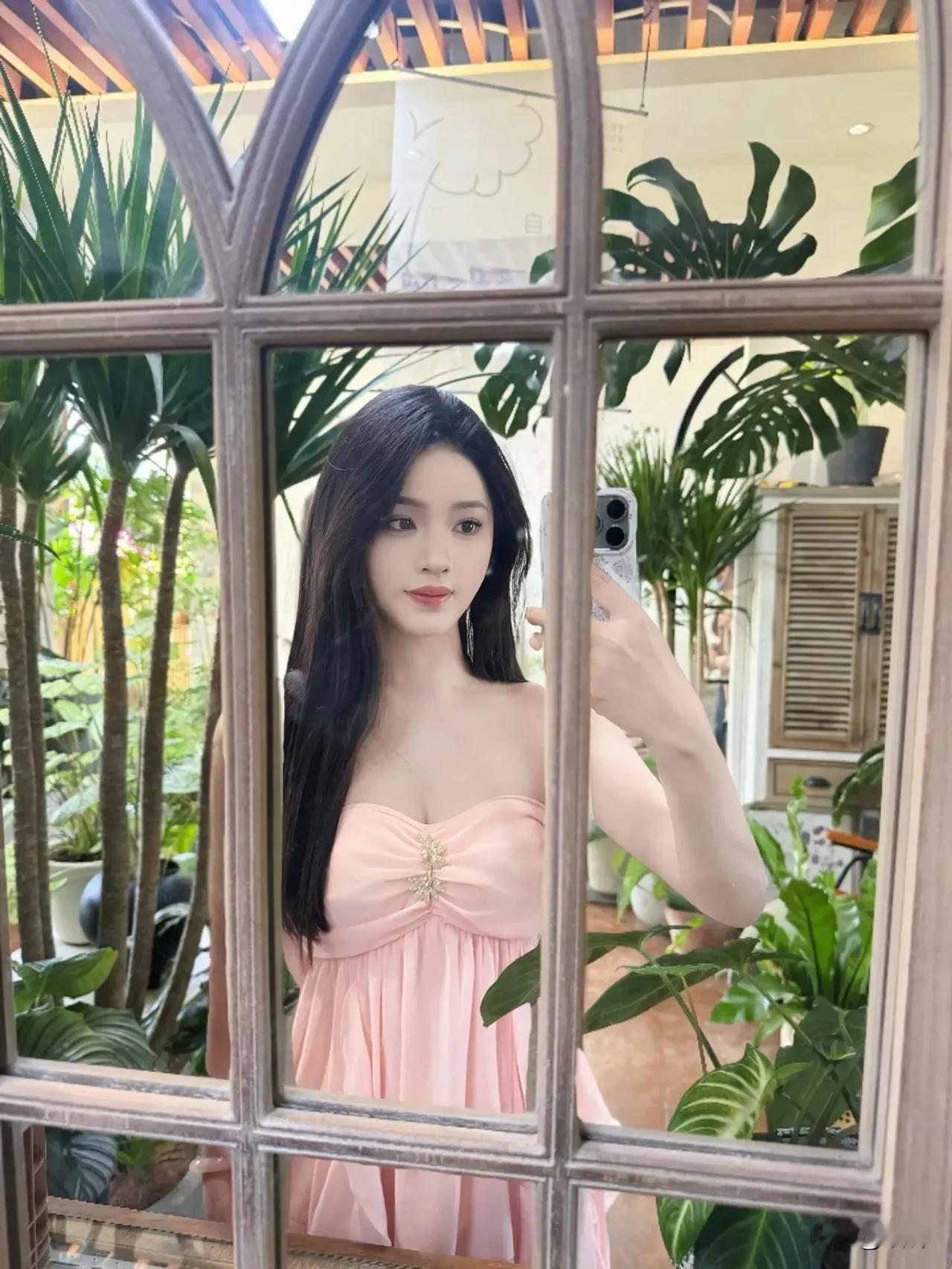 为一些好风景停留

风景都在岁月里 路上的风景很美 随遇而见的风景 抚慰心灵的风