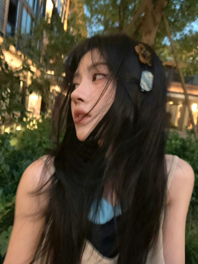 鞠婧祎[超话]  jjy鞠婧祎阿黛 jjy鞠婧祎来战 你现在所看到的星星，是它一