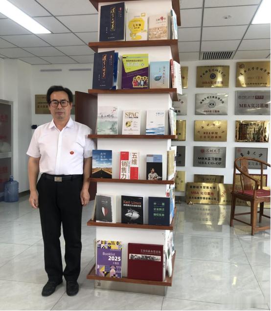 【为什么受到攻击不生气？孙玉良：接受批评与自我批评才是共产党员】每天写文章，有的