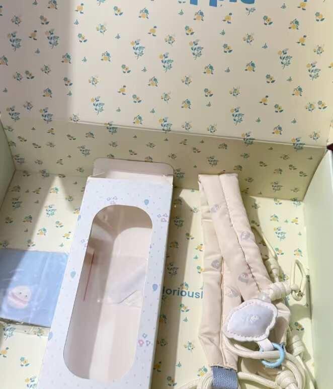 天呐 我居然用的露思同款手机挂绳