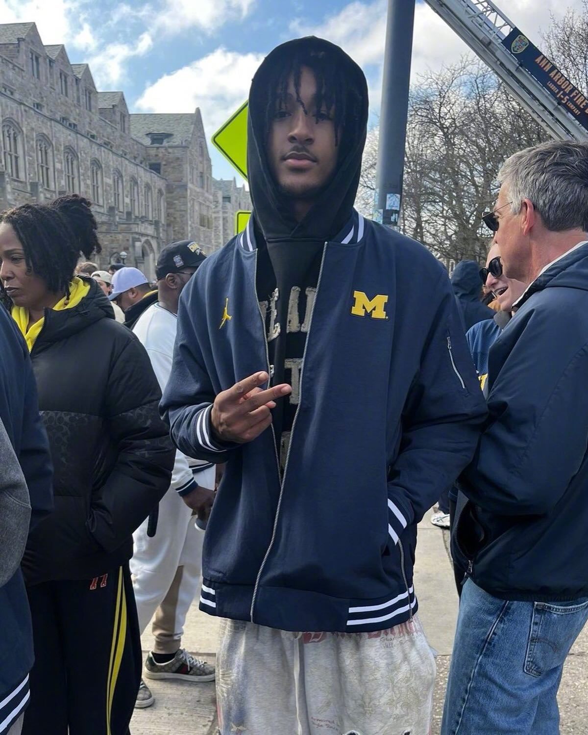 被预测可能有二轮或者首轮末行情的维克森林大学大二球星朱克-哈里斯宣布试水选秀，同