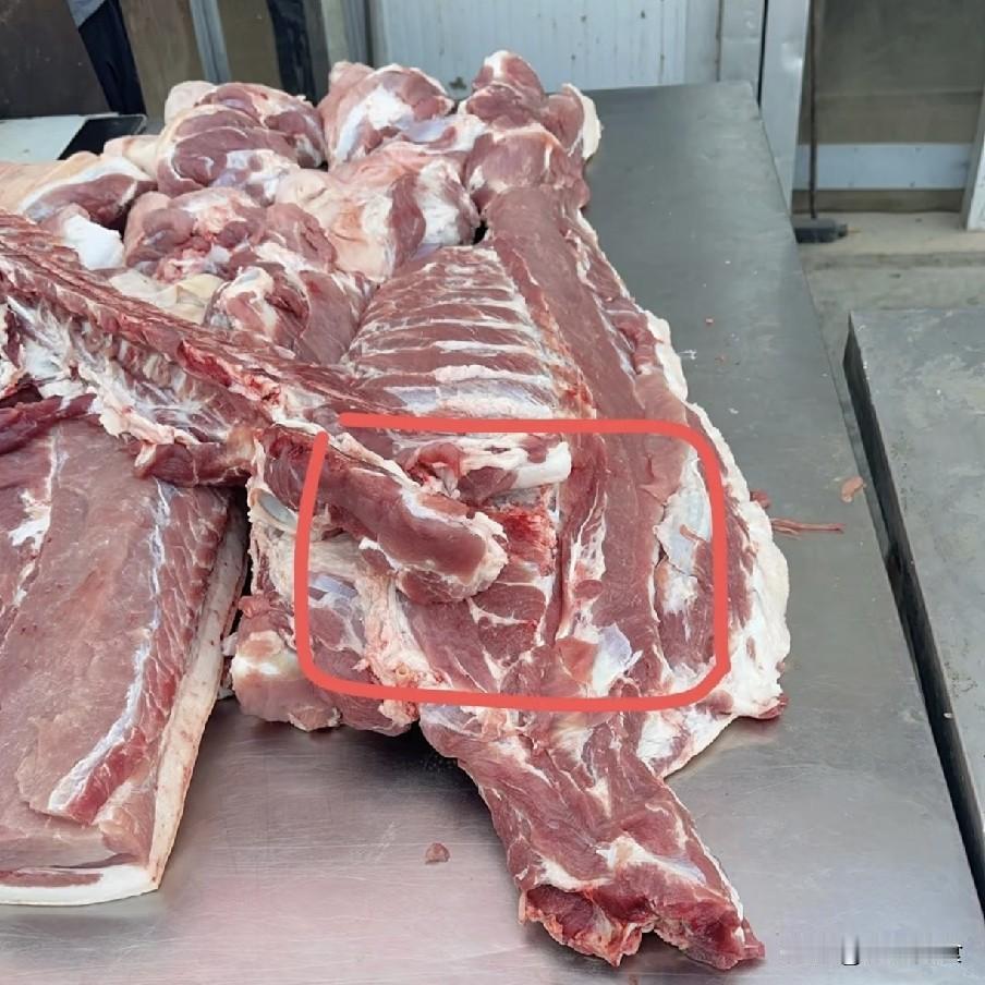 买排骨别只挑肉多的！肉贩子透露内行秘诀，再也不买错
 
不少人买排骨都陷入一个误