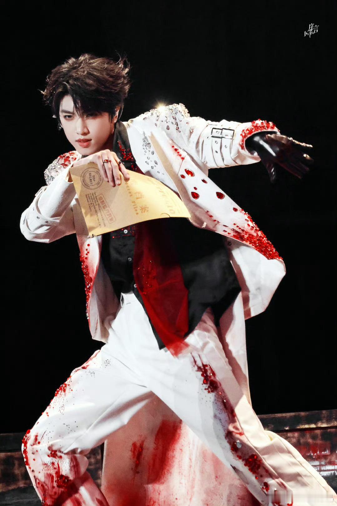 26号新音舞台𝐒𝐰𝐞𝐞𝐭 𝐕𝐞𝐧𝐨𝐦  张桂源吸血鬼伯爵造型