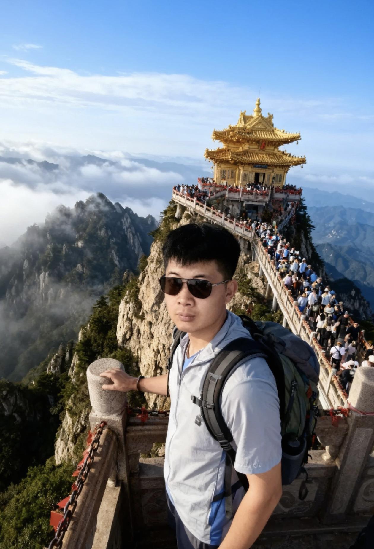 登顶成功 万里长城 徒步登山 户外登山 观景台