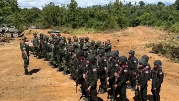 韩联社报道，当地时间20日，泰国国防部表示，泰国皇家海军陆战队，“昭披耶”作战支