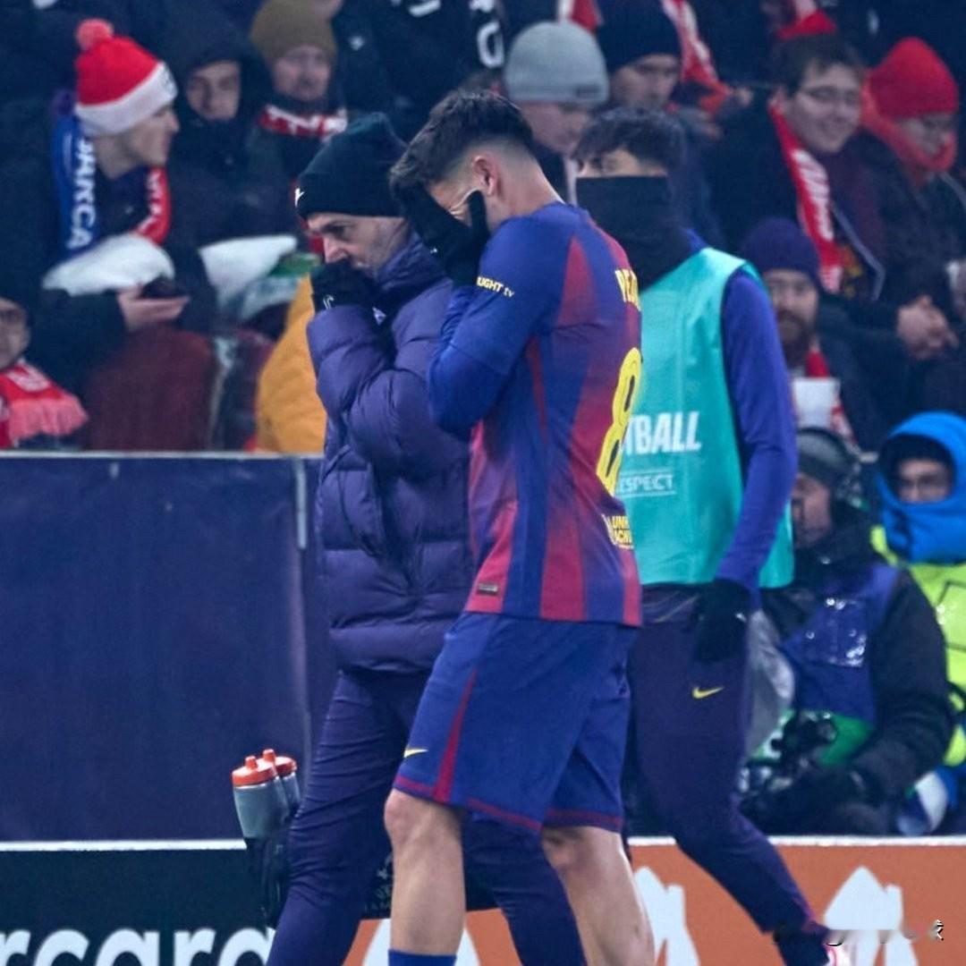 佩德里的伤病记录汇总：

  - 2021/22赛季：伤缺201天，错过41场比