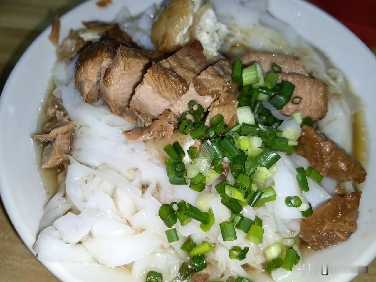 早餐：美食与爱，是生活的调味剂。