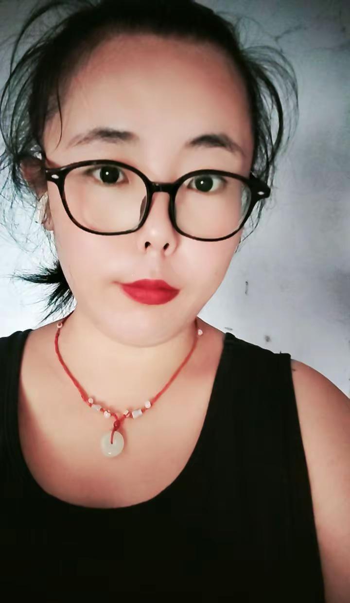 一个天天给你发消息的女人突然安静了，没有别的原因，是他看够了你爱搭不理的样子，好
