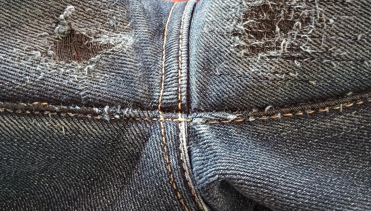 衣衫褴褛，老公还不给拨款赈灾！