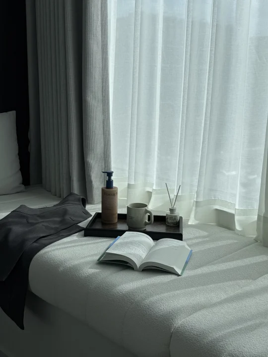 天气好极了，钱几乎没有…