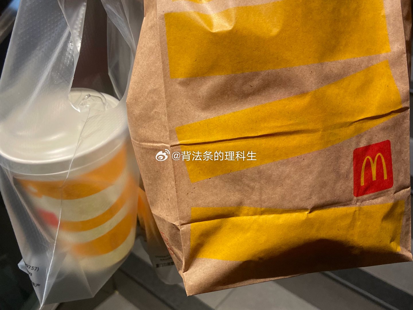 周一太坏了🌧️ 