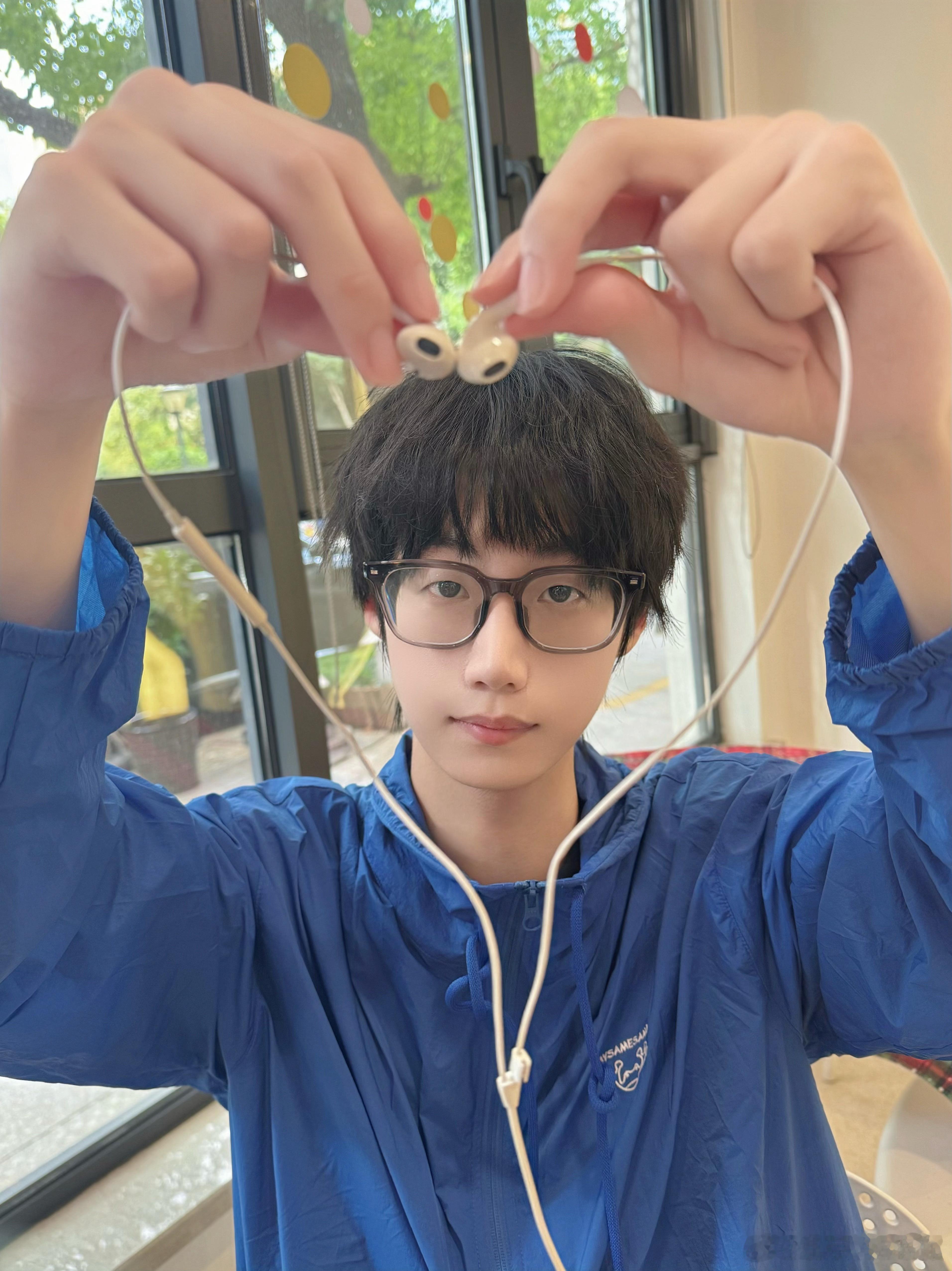 林恒这衣服是防晒衣吗 