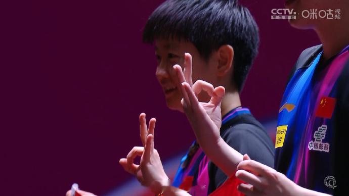 王楚钦孙颖莎vs吉村真晴大藤沙月 3比1战胜日本组合，孙颖莎/王楚钦夺得2025