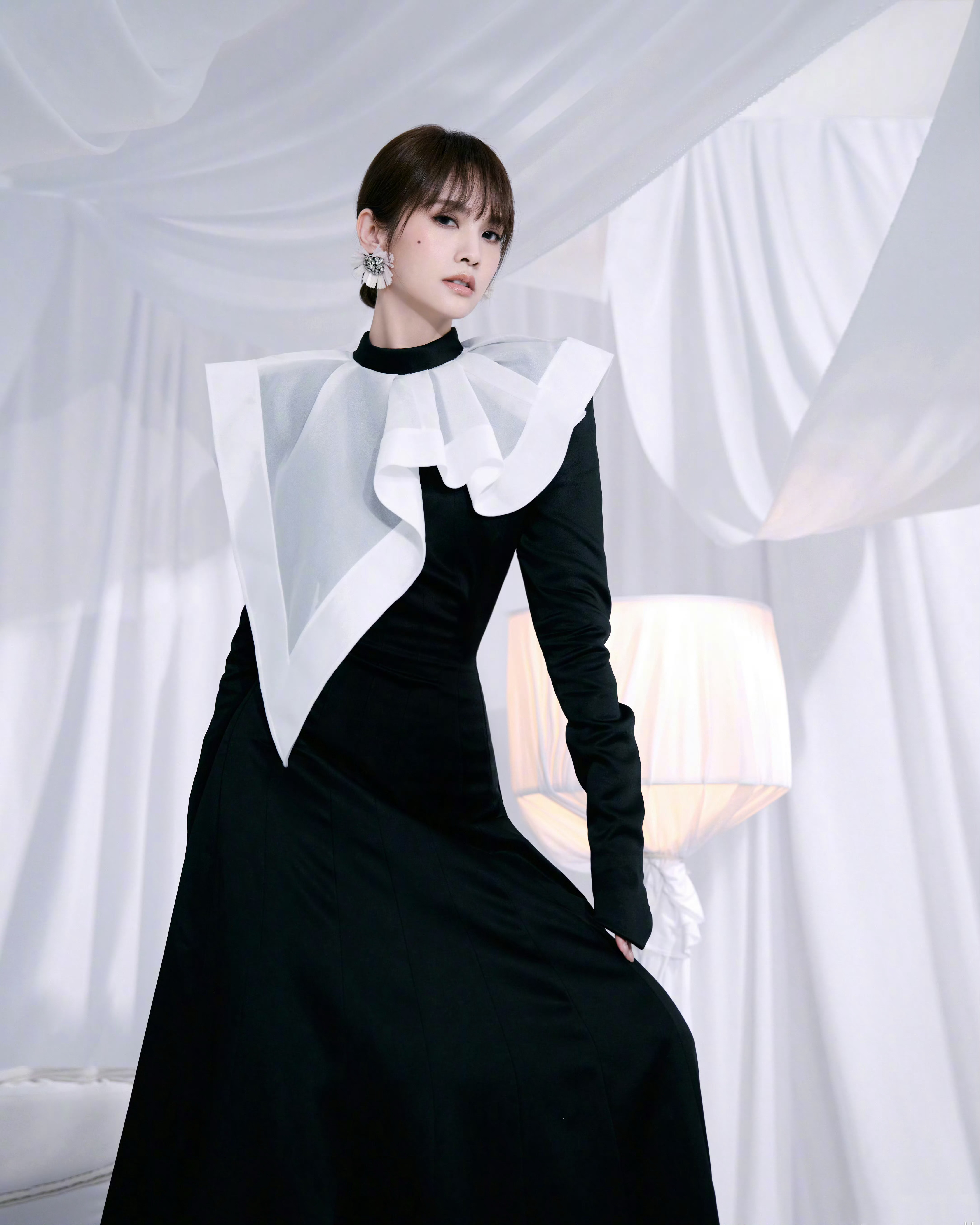 杨丞琳 出席 天赐的声音7 .礼服: VIKTOR & ROLF 2026 SS