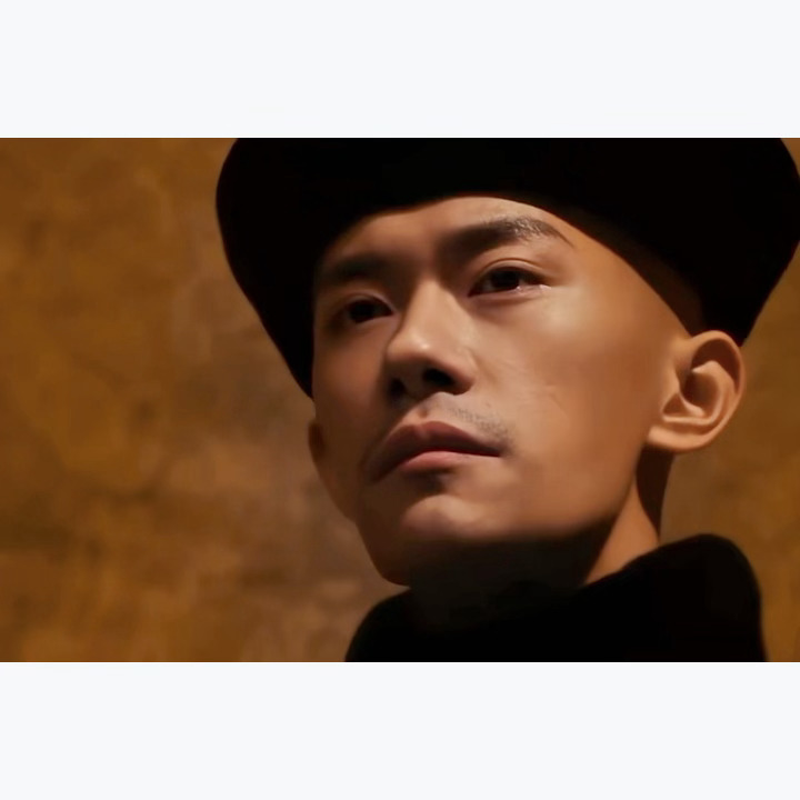 易烊千玺的眼神真的好有故事感啊，感受到了千玺的可塑性！这次，“四字弟弟“变为“四