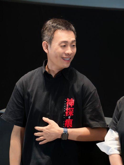 我以为张译息影了

也怀疑他退圈了

没想到，他又出来演电影了

跟以前一样，这