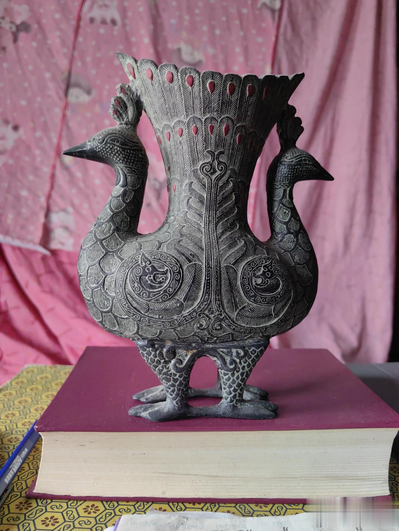 #dou来百科看文物# 文物值得看，看了，长见识。
文物，是人类历史的承载器。
