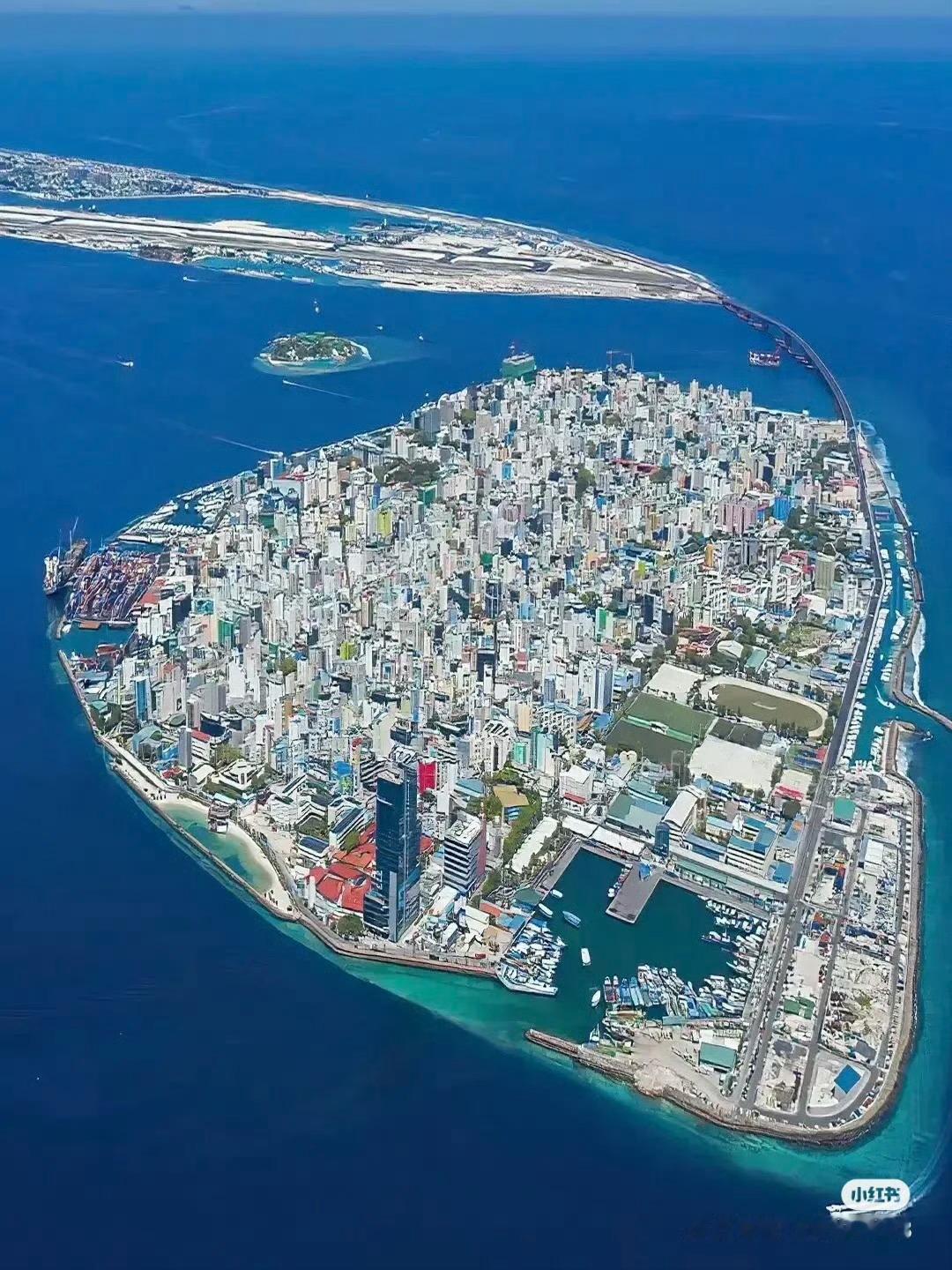 丁程鑫从不遮掩自己农村家庭背景为什么要隐藏呢？完全没有必要 