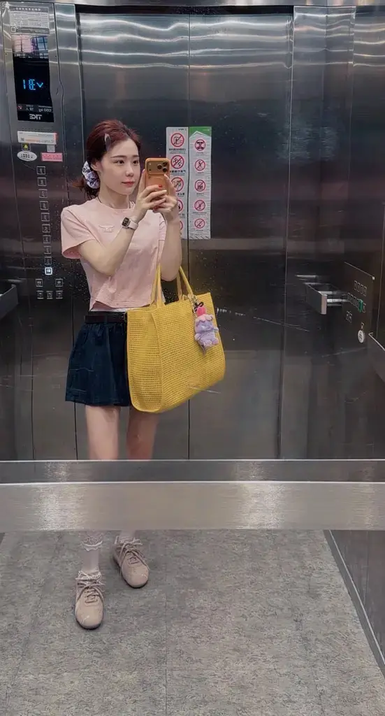 人生就八个字  吃喝嫖赌坑蒙拐骗