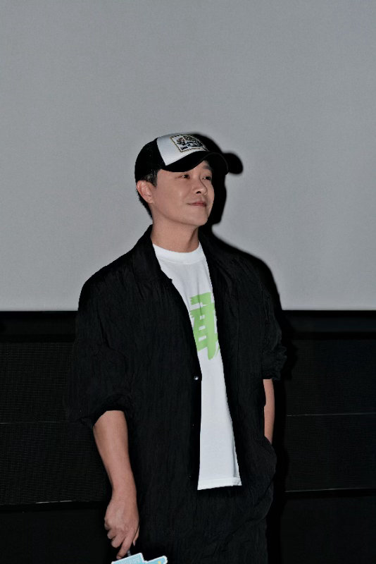 陈思诚这辈子最怕的一件事：被人一眼看透。有些导演，你给他贴个标签，他挺高兴，陈思