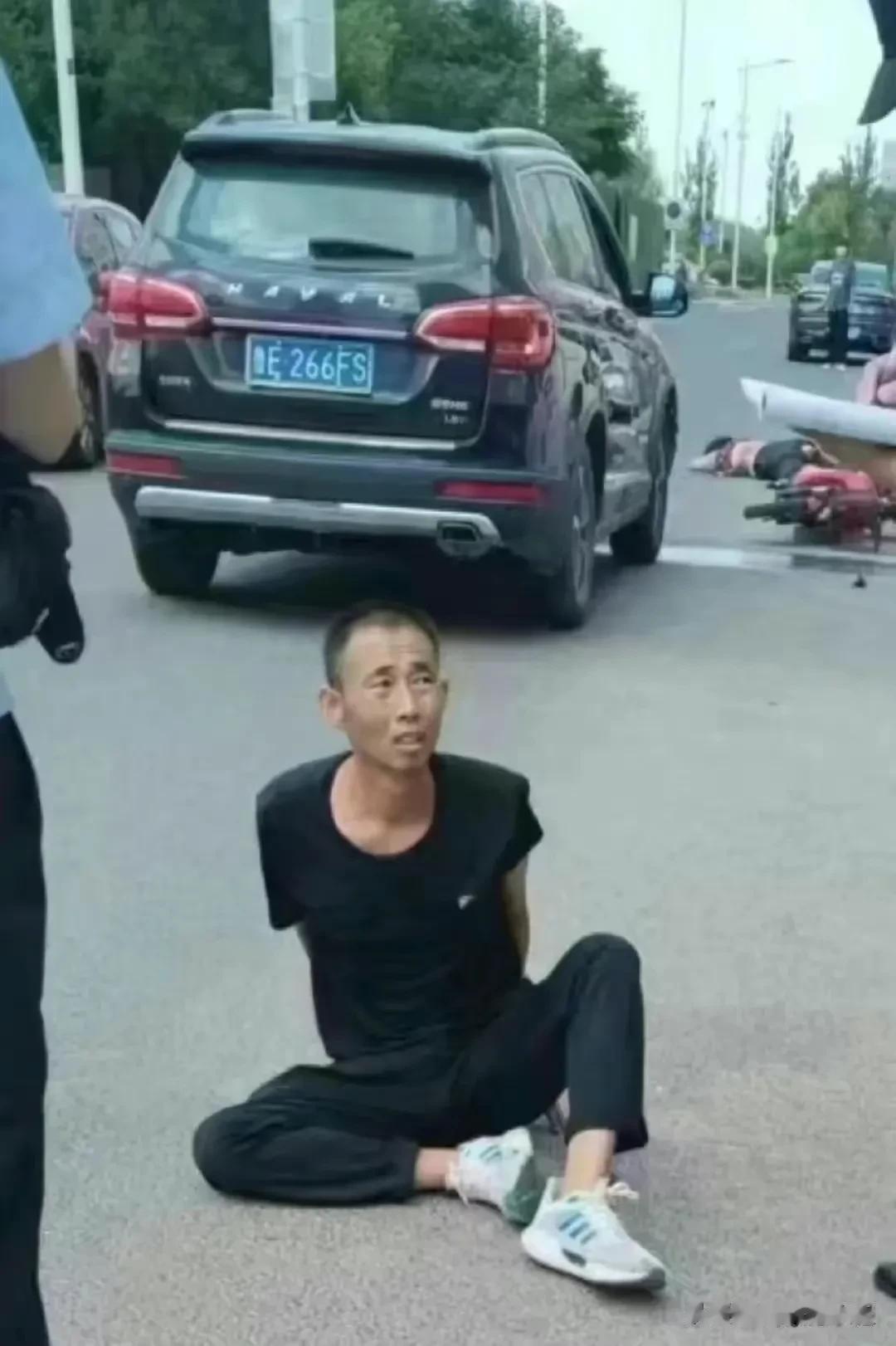 “我为什么要结婚？不结婚我有可能在西藏，在新疆，在湖北，在各种好玩有趣的地方，结