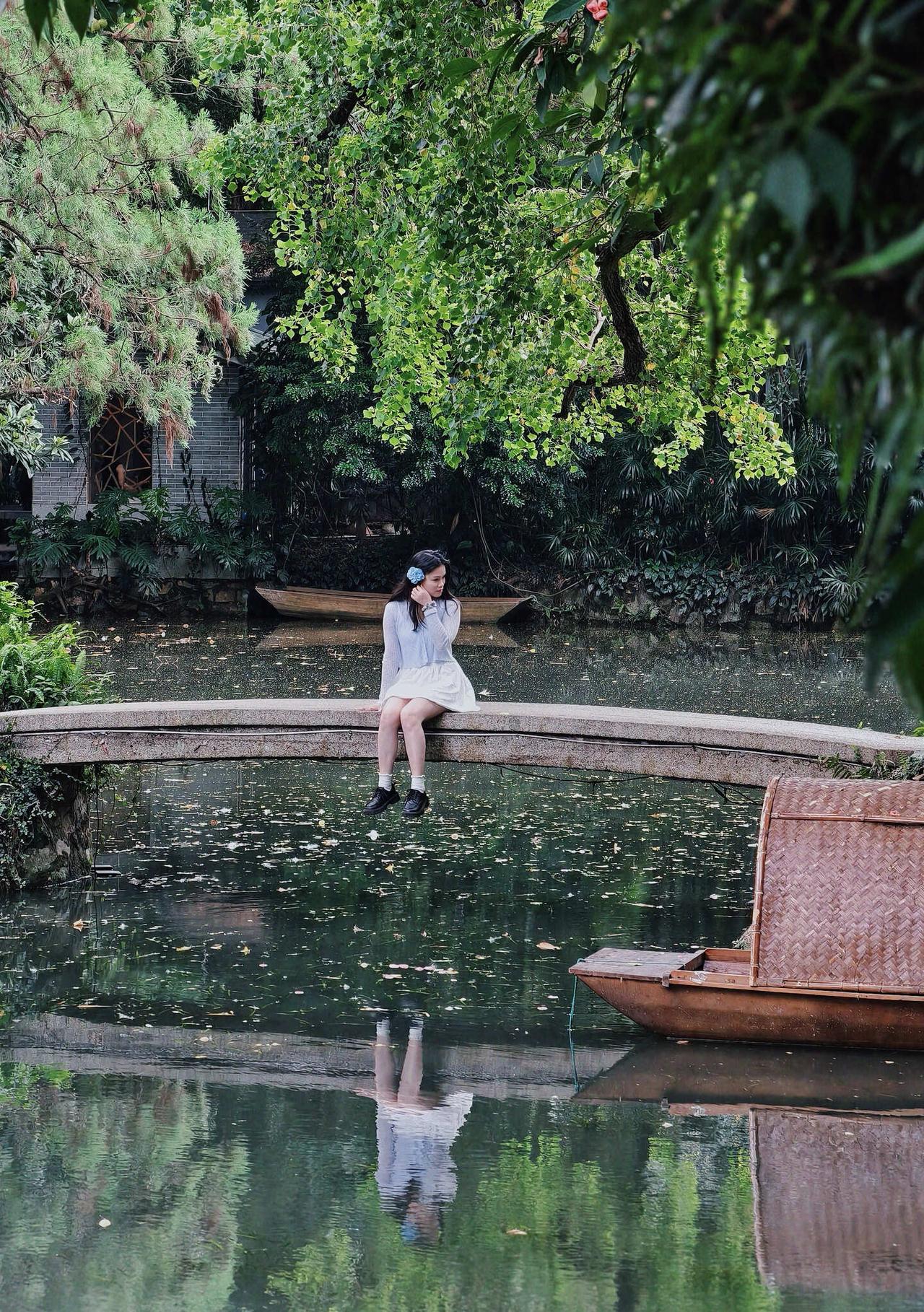 夏雨天和兰圃更适配🌧️
兰圃一直想去很久了，没想到下雨后更貌美了
	
📍地点