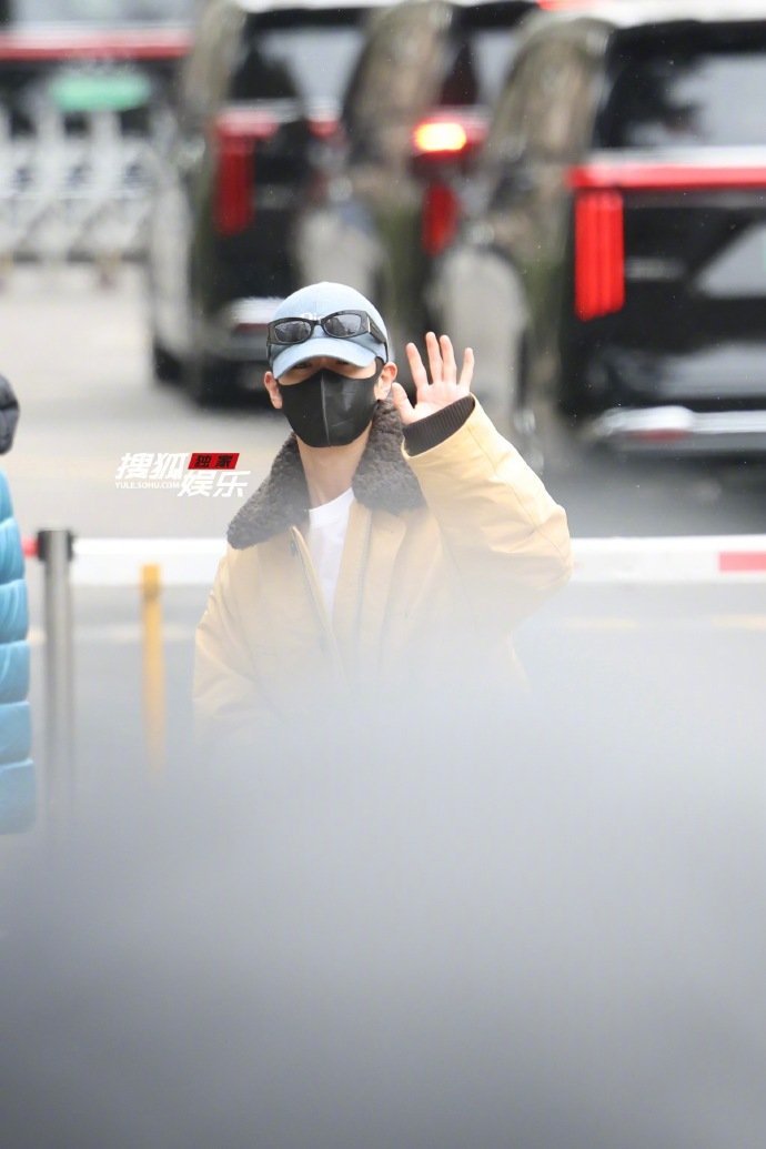 李昀锐2026央视春晚首次联排李昀锐央视春晚首次联排 李昀锐央视春晚首次联排，咱