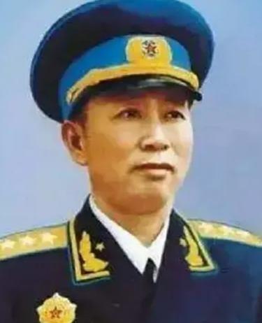 1939年秋天，身处莫斯科的刘亚楼，从一位战友口中得知，自己在延安的妻子员凌漪改