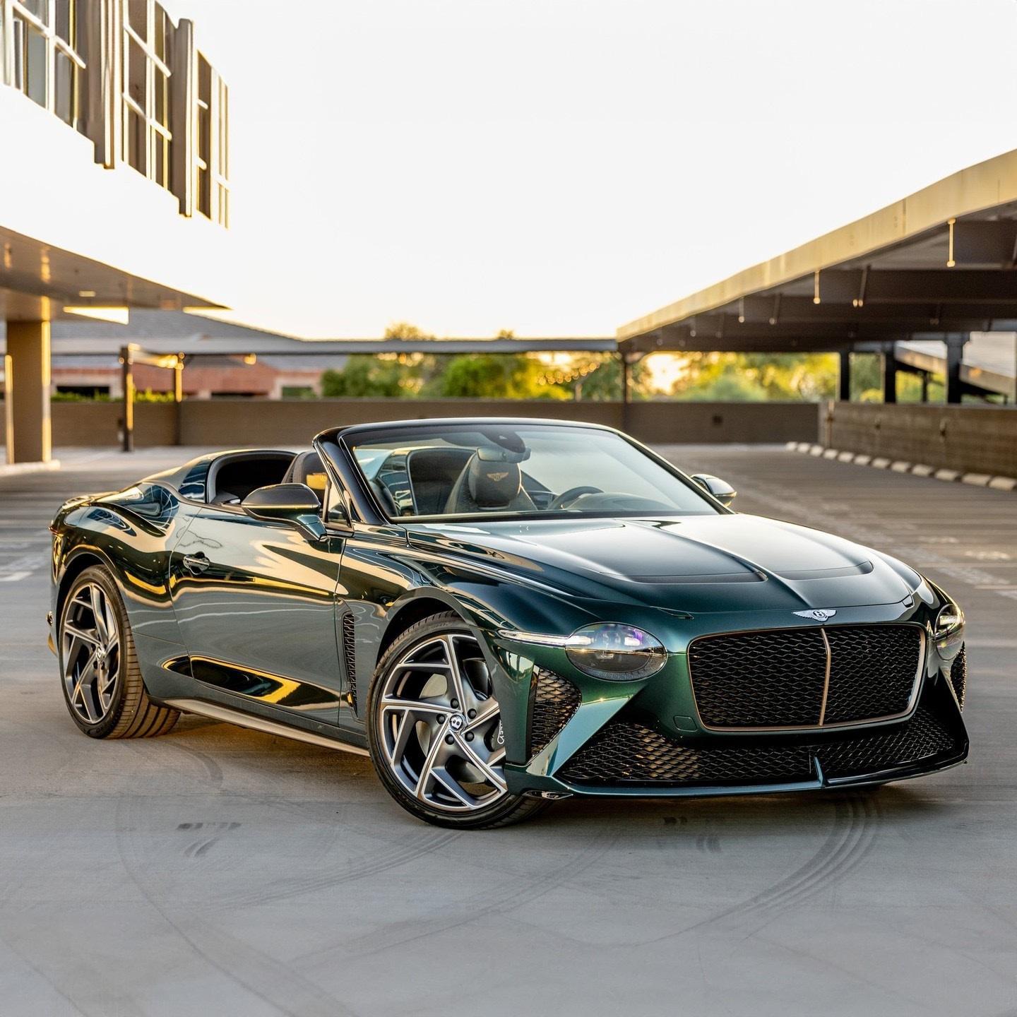 Car时尚[超话]  2022年宾利Bacalar | 全球仅由Mulliner
