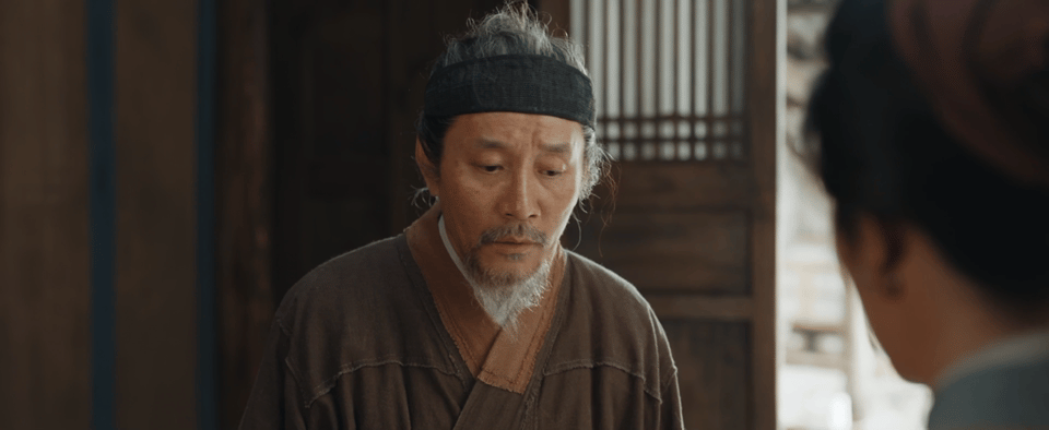 家业老头七十岁正是闯的年纪以前看剧老人都是慈祥背景板，家业里的老头一个个比年轻人