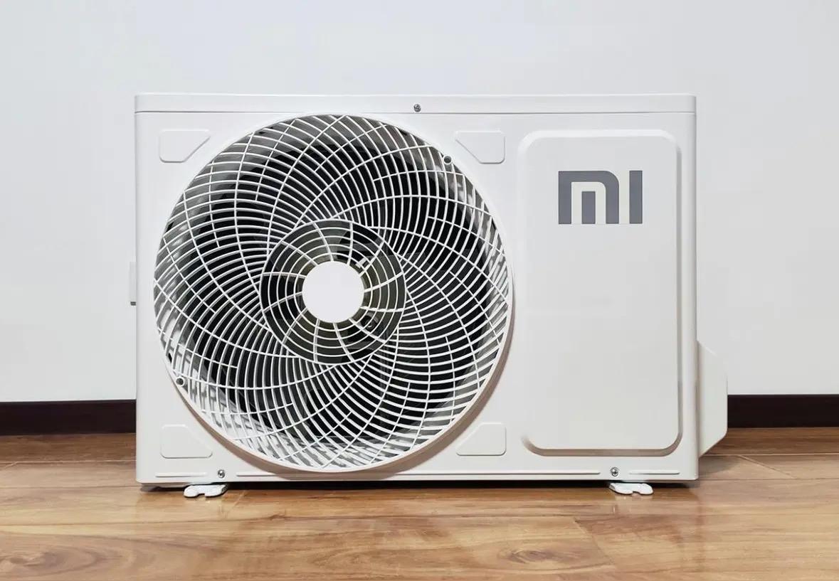 近日，在小米官方直播间内，卢总正式宣布了一项令人振奋的重大举措——小米空调将全面