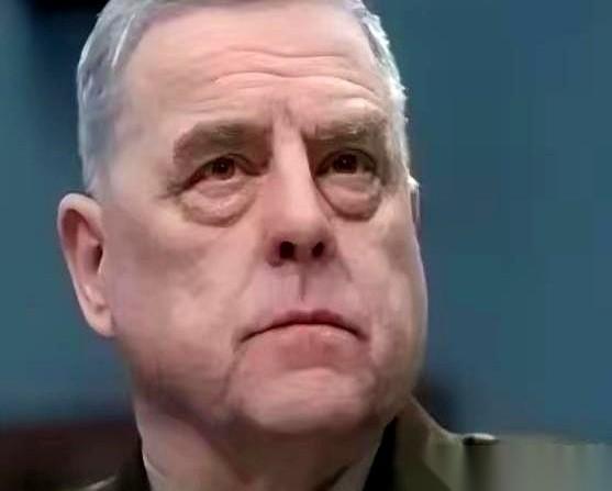 一个德国军事专家，扔下一句话：现在不是美国敢不敢对中国动手。
而是它自己心里，根