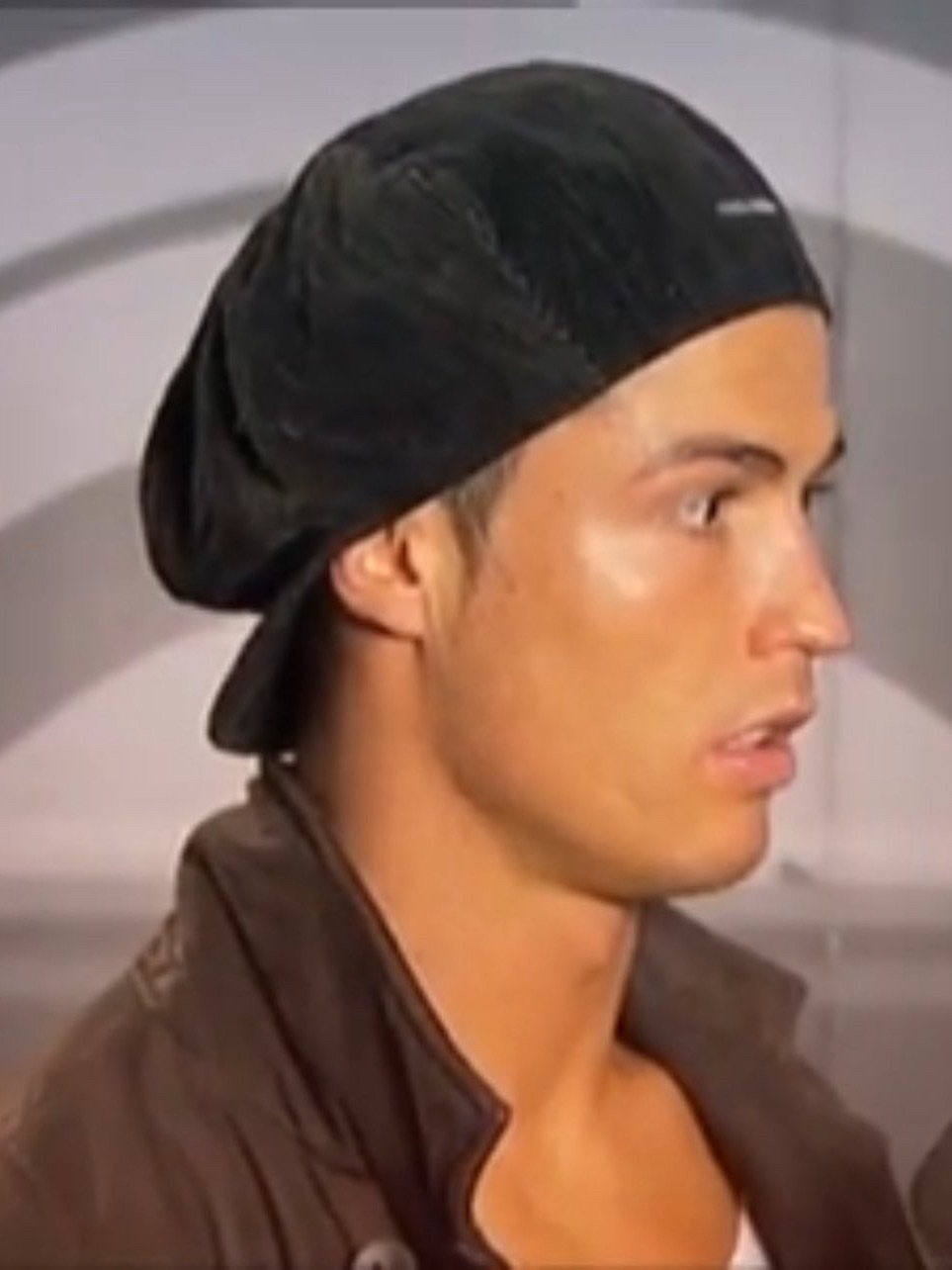 罗从小就是潮男来的