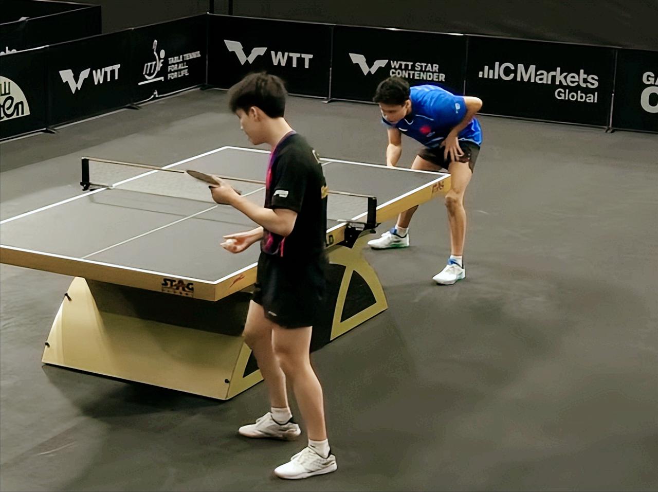 牛了！黄友政被冷藏了两个月，
复出后这么牛了！
难道这段时间进修去了？

第一局