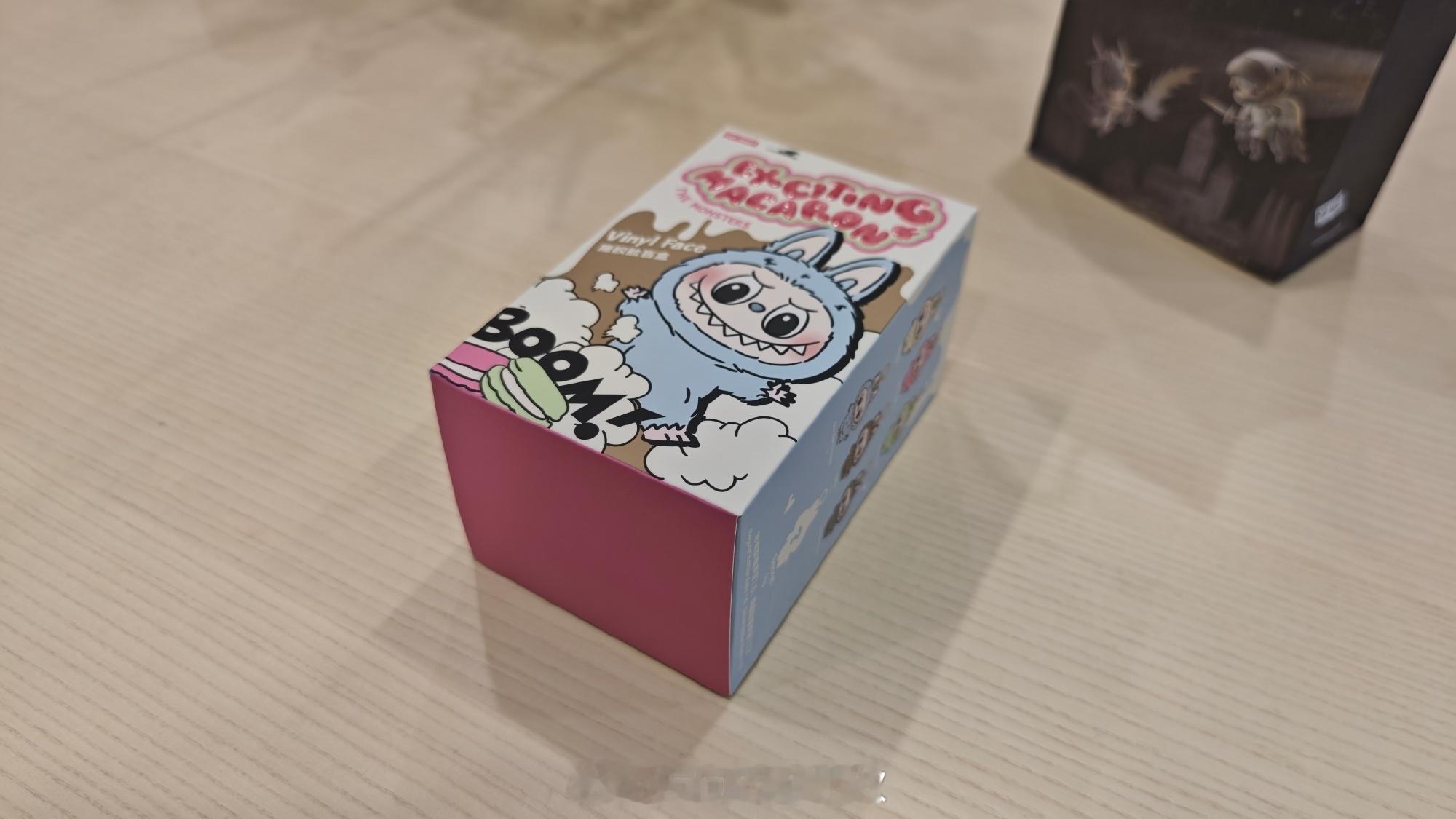 奕境车展现场送真LABUBU成都车展的玩梗营销又出新花样，奕境展台直接玩起潮玩福