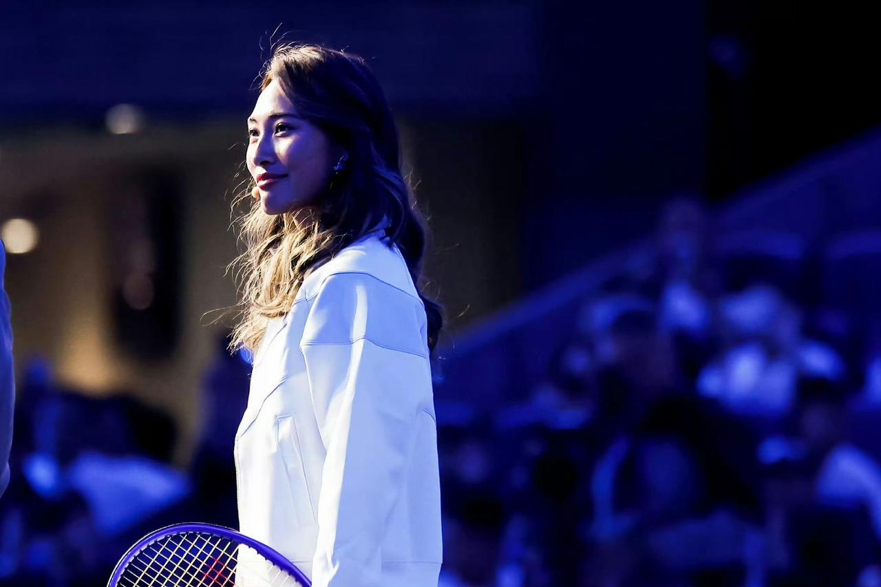 郑钦文又退赛了！阿布扎比WTA500 签表出来了，郑钦文没有出现在签表中。大概率
