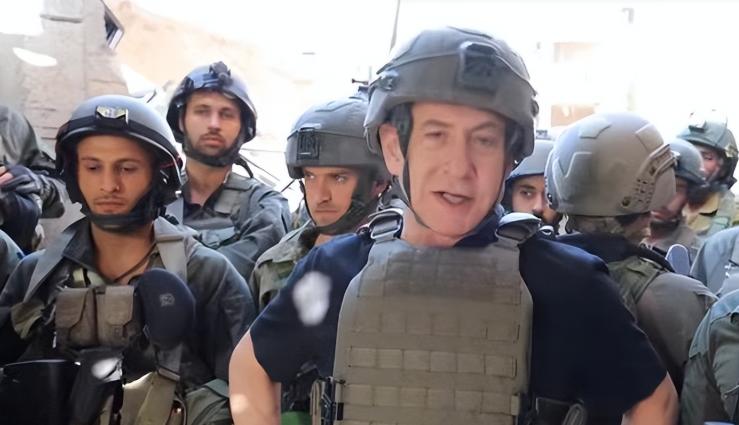 特朗普刚喊完推迟打击，美以战机就趁夜色动手了！谁能想到，这出阴险的缓兵之计，换来