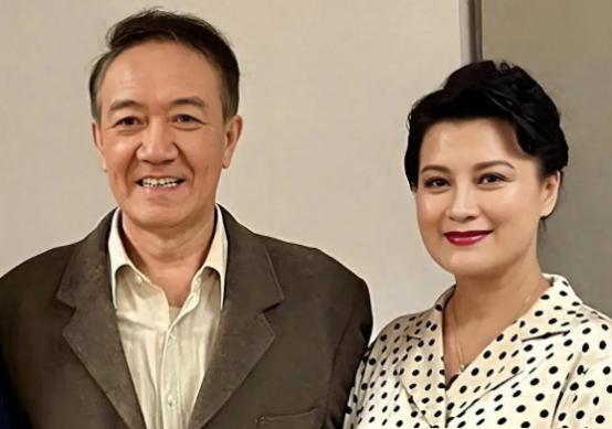 1994年，演员史兰芽挺着大肚子签字离婚。医生、家人、好友轮番劝：孩子别要了。她