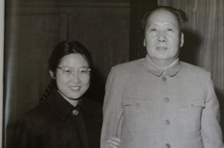 72年李敏怀二胎后，因与丈夫分居两地而苦恼，毛主席：爸爸来安排
、
“爸爸，我怕