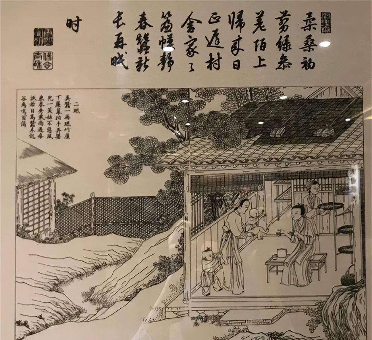 1983年，大庆油田一厂长如厕，发现自己没带纸，顺手抄起身旁一卷纸解决问题。事后