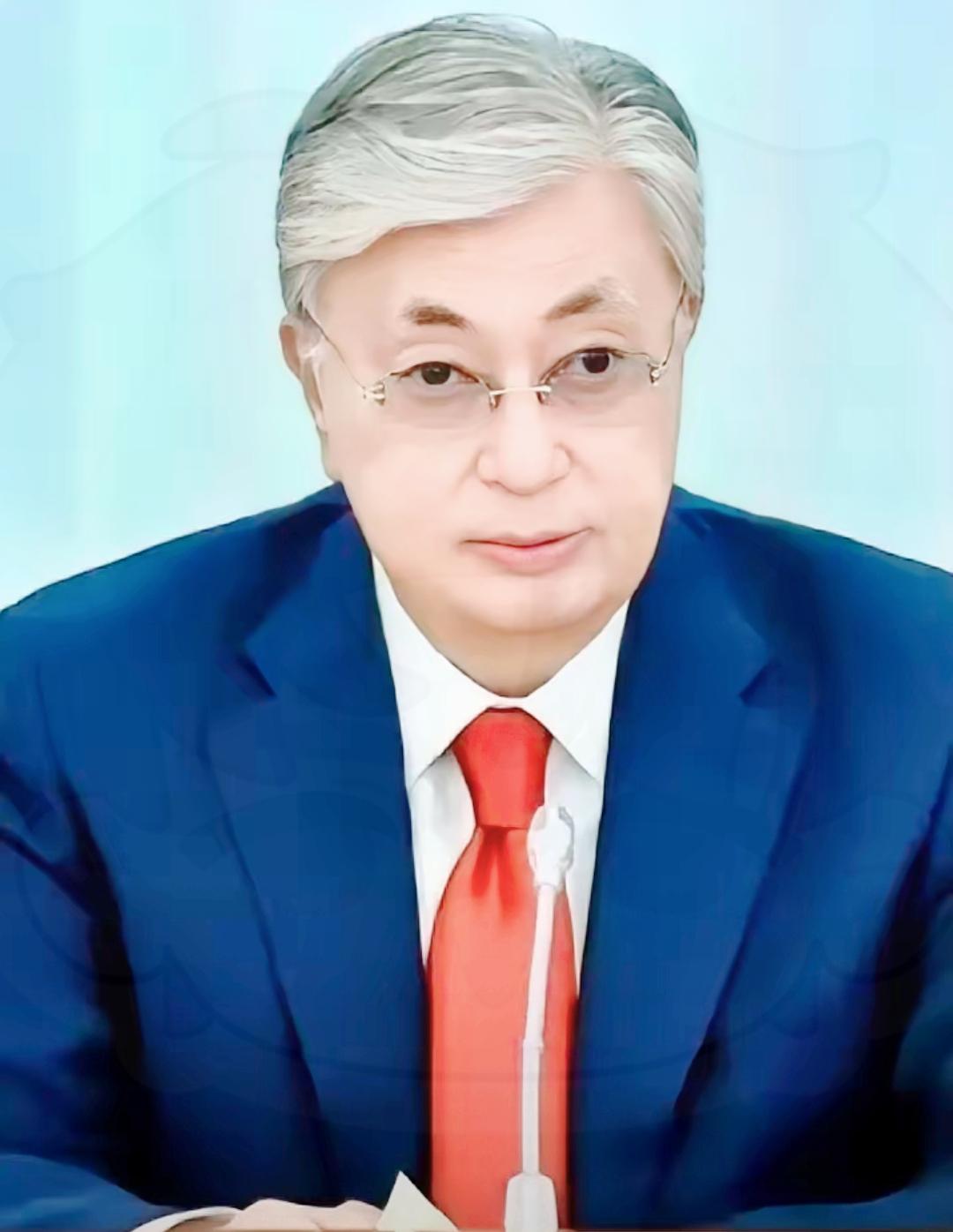 棋高一着！托卡耶夫访日签约，只谈合作不谈军事
 
2025年12月，哈萨克斯坦总