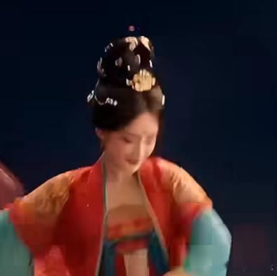李一桐的脸你发现什么了吗 ​​​
