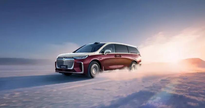 岚图梦想家第20万辆将下线
近日，从岚图汽车了解到，岚图梦想家第20万辆将于近期